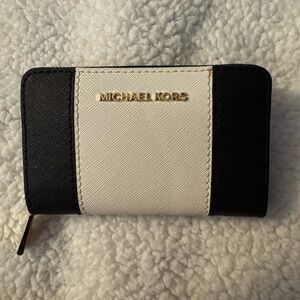 michael kors wallet